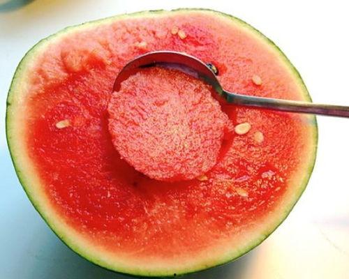 吃瓜勺子店里,揭秘美食背后的趣味故事